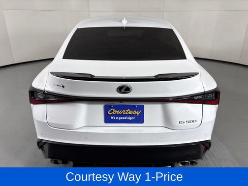 Used 2024 Lexus IS 500 RWD image 9