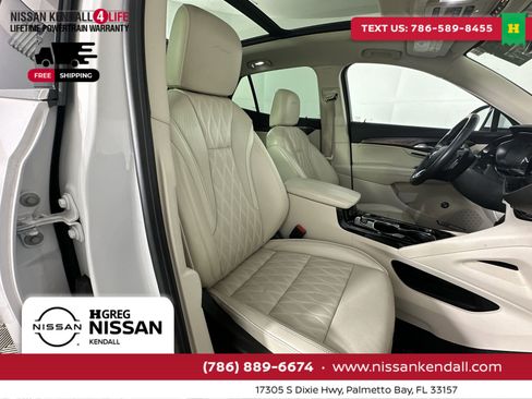 Used 2022 Buick Envision Avenir w/ Technology Package II image 31