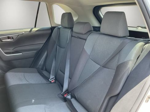 Used 2025 Toyota RAV4 XLE FWD image 13