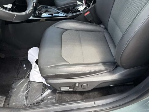 Used 2023 Kia Niro EX FWD image 15