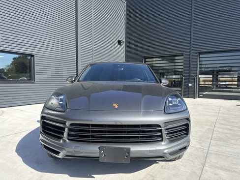 Used 2021 Porsche Cayenne image 6