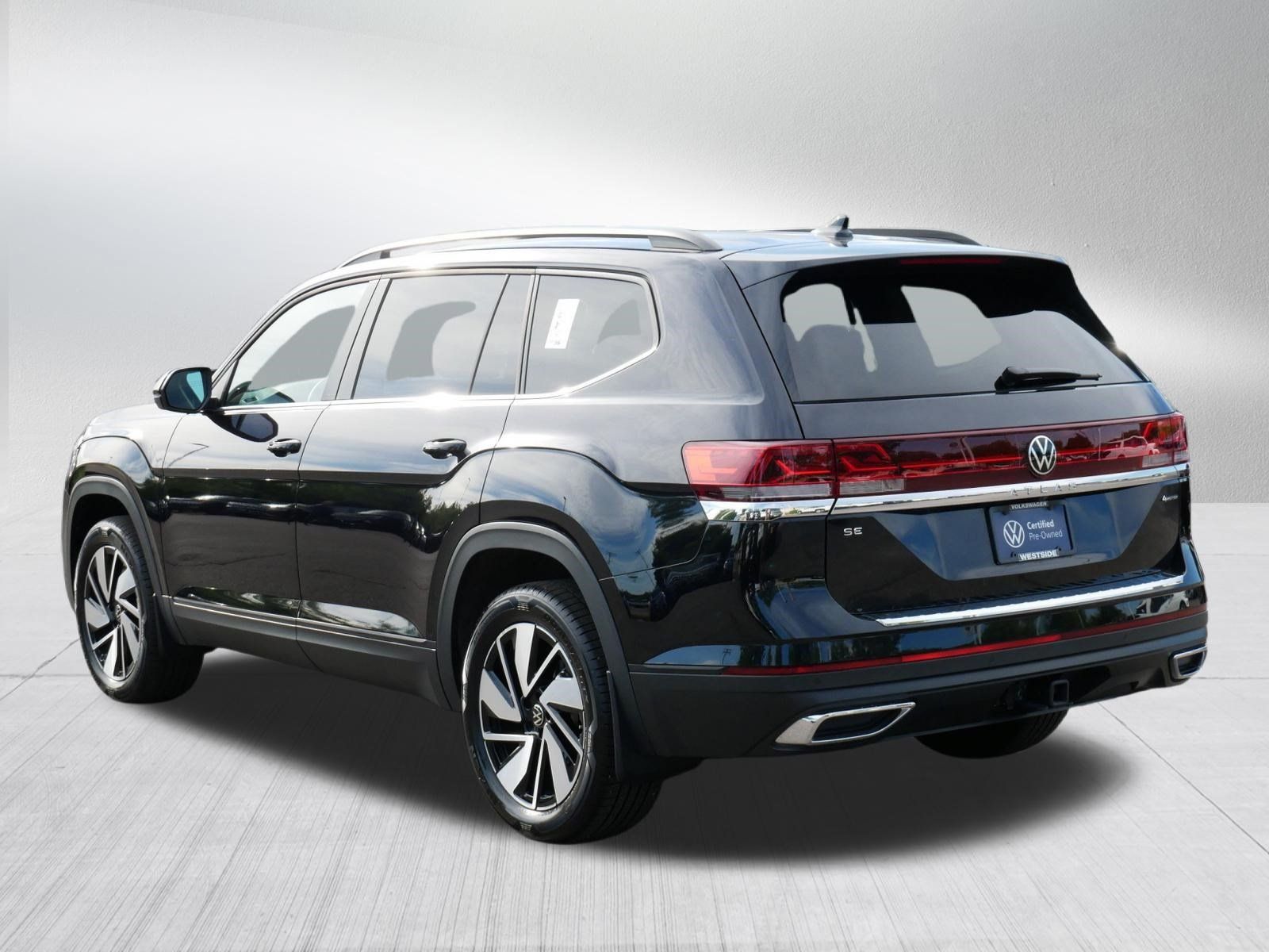 Certified 2026 Volkswagen Atlas SE AWD/4WD image 5