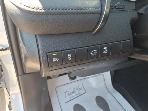 Used 2022 Toyota Camry LE image 18