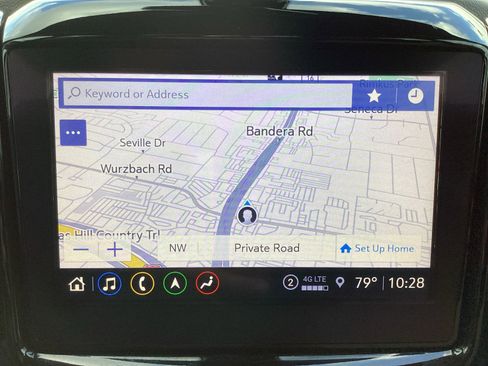 Used 2023 Chevrolet Traverse Premier image 16