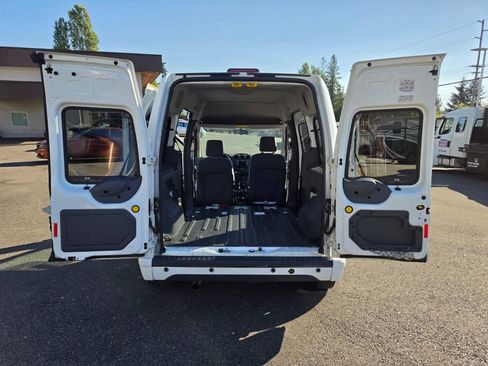 Used 2013 Ford Transit Connect XLT Premium FWD image 5