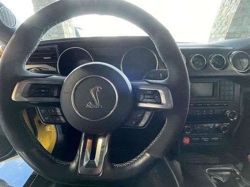 Used 2017 Ford Mustang Shelby GT350 image 12