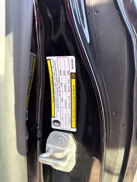 Used 2024 Chrysler Pacifica Touring-L FWD image 15