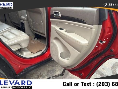 Used 2011 Jeep Grand Cherokee Laredo AWD/4WD image 36