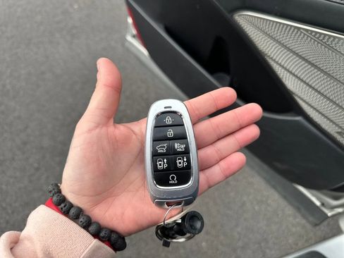 Used 2024 Hyundai Palisade Calligraphy image 30