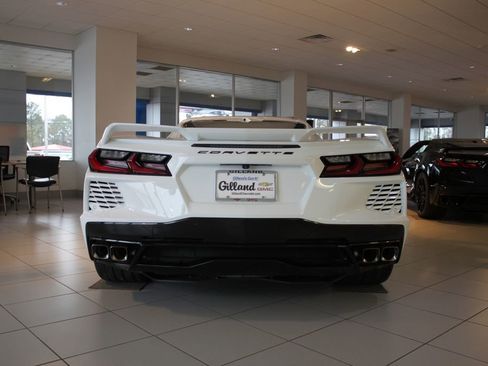 Used 2023 Chevrolet Corvette Stingray Premium Cpe w/ Z51 Performance Package RWD image 16