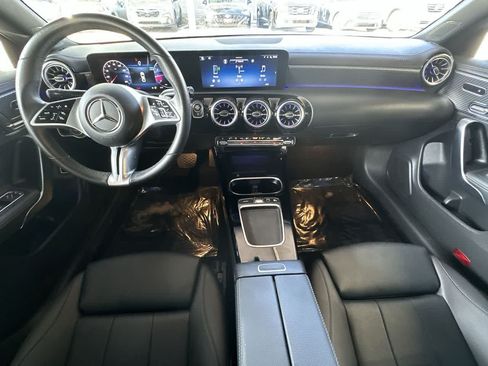Used 2025 Mercedes-Benz CLA 250 image 24