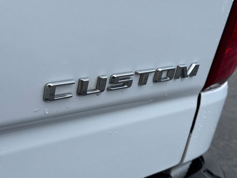 Used 2024 Chevrolet Silverado 1500 Custom image 12