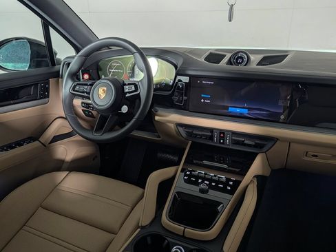 New 2026 Porsche Cayenne AWD/4WD image 22