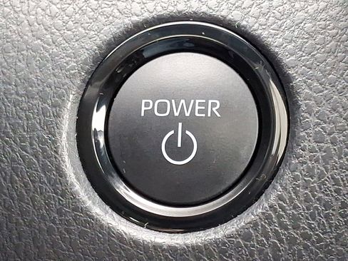 Used 2025 Toyota Camry image 23