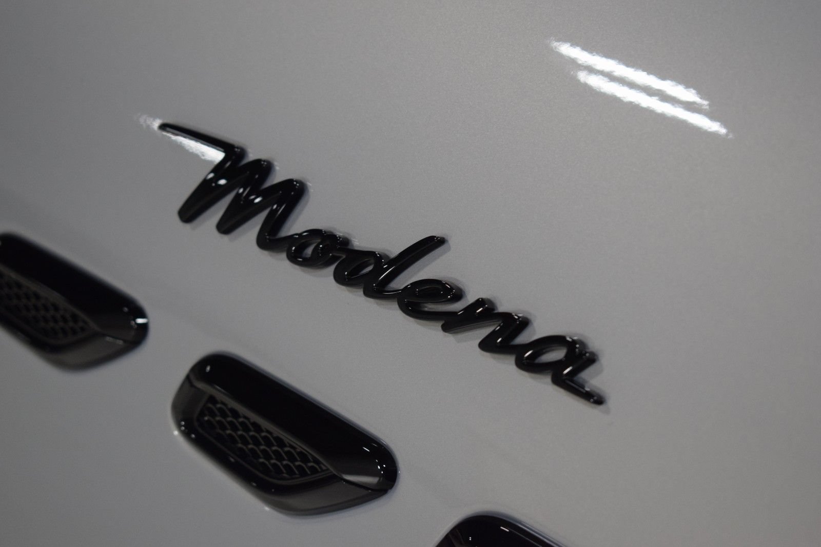 Certified 2025 Maserati Grecale Modena AWD/4WD image 4