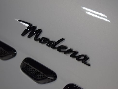 Used 2025 Maserati Grecale Modena AWD/4WD image 4