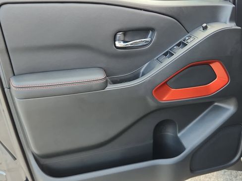 New 2025 Nissan Frontier PRO-4X AWD/4WD image 9