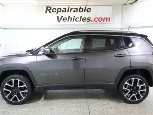 Used 2018 Jeep Compass Limited w/ Navigation Group image 1