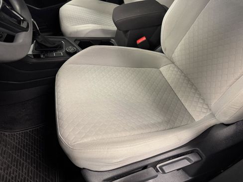 Used 2019 Volkswagen Tiguan S w/ Driver Assistance Package image 19