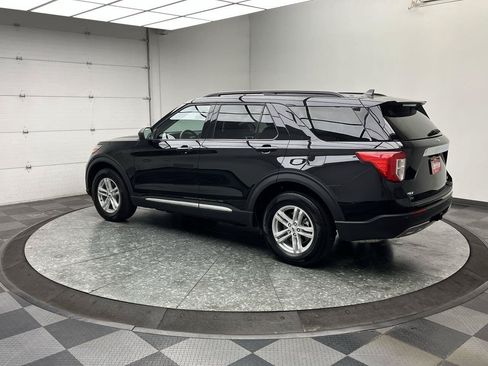 Used 2024 Ford Explorer XLT w/ Equipment Group 202A AWD/4WD image 34