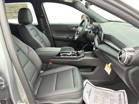 New 2026 Chevrolet Equinox LT w/ Convenience Package II image 13