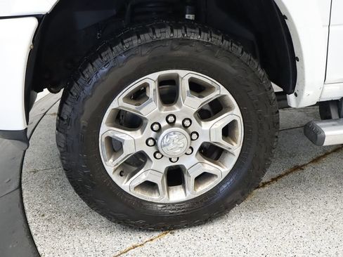 Used 2018 RAM 3500 Laramie Longhorn AWD/4WD image 14