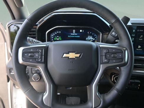 Used 2025 Chevrolet Silverado 3500 LT AWD/4WD image 11