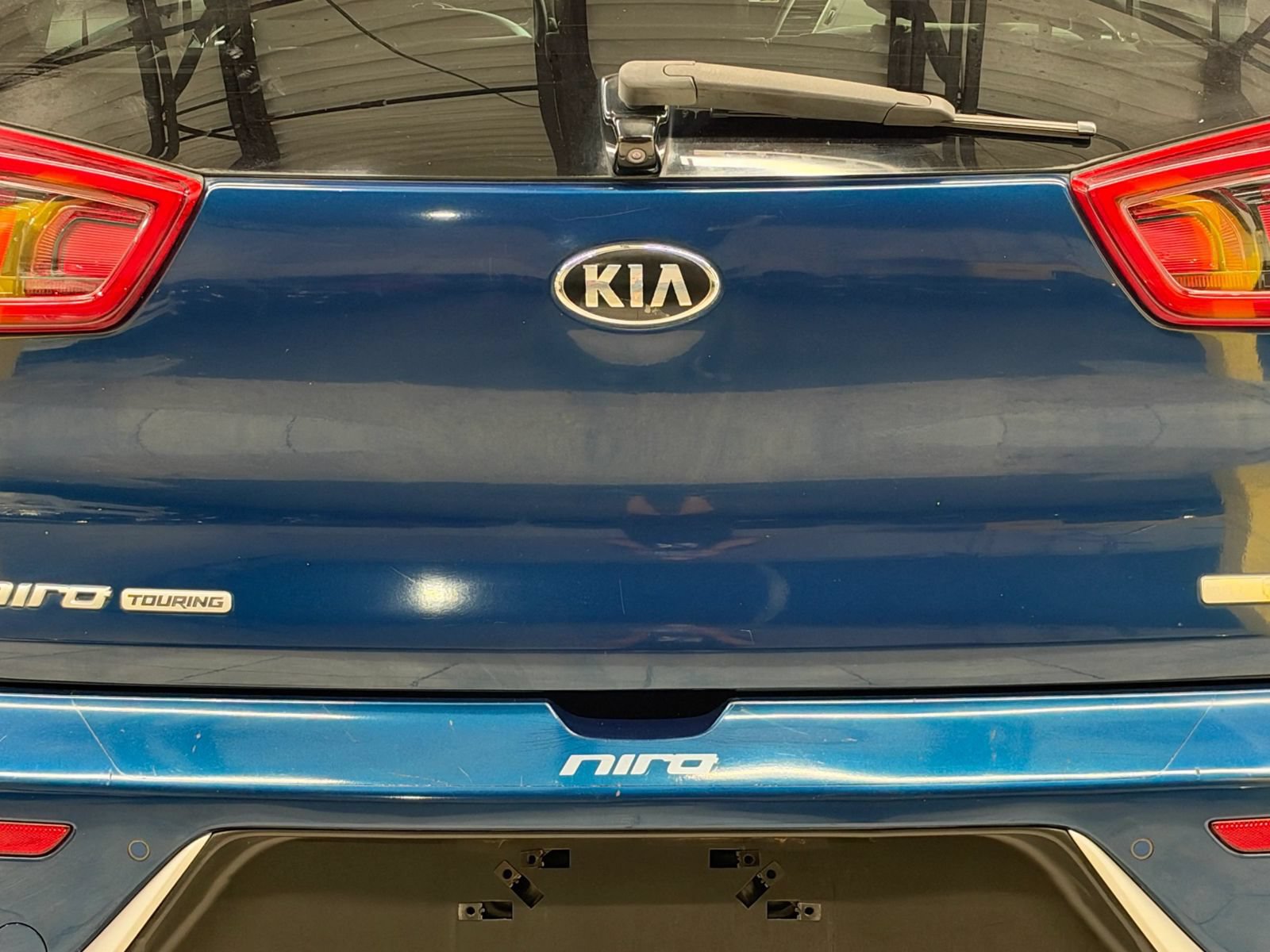 Used 2017 Kia Niro Touring FWD image 11
