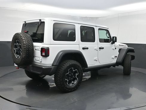 Used 2023 Jeep Wrangler Unlimited Rubicon w/ Cold Weather Group AWD/4WD image 25