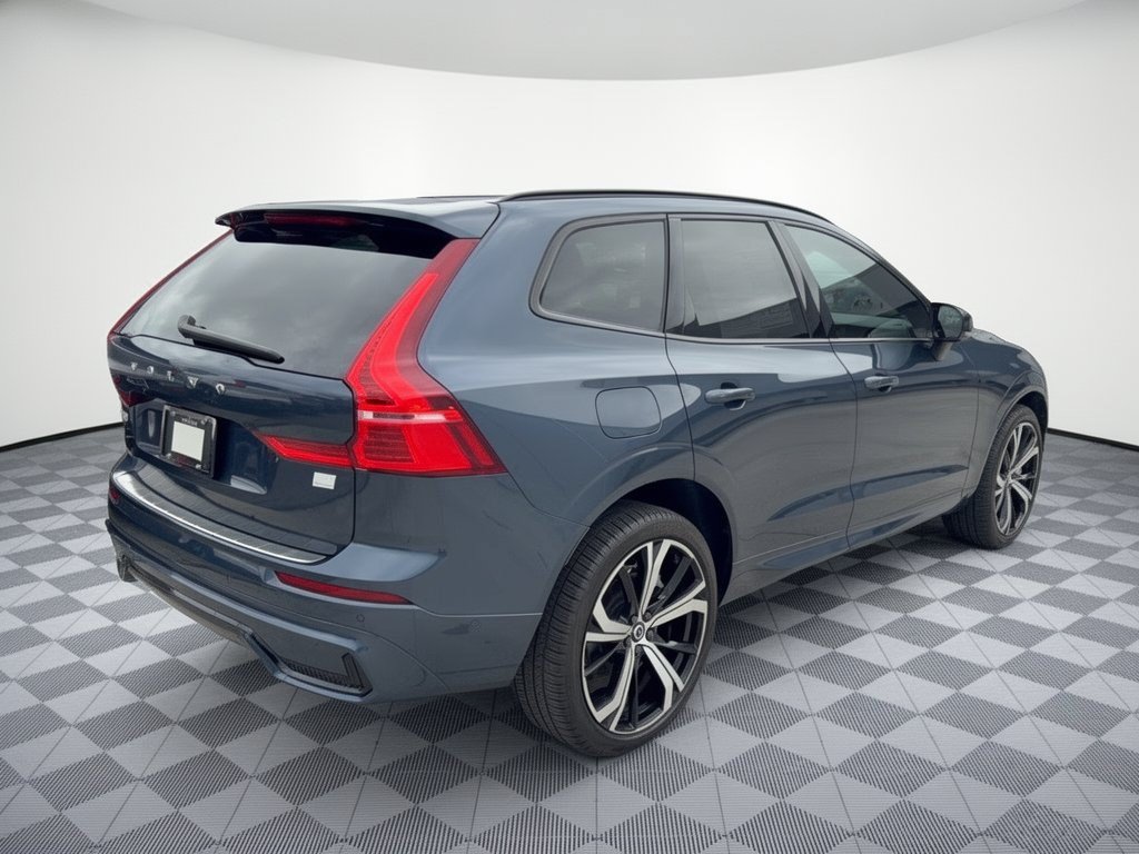 Certified 2024 Volvo XC60 T8 Ultimate w/ Protection Package Premier AWD/4WD image 9