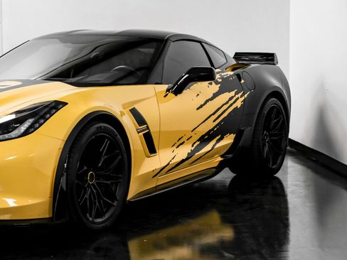 Used 2017 Chevrolet Corvette Grand Sport image 8