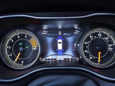 Certified 2022 Jeep Cherokee Limited w/ Elite Package image 37