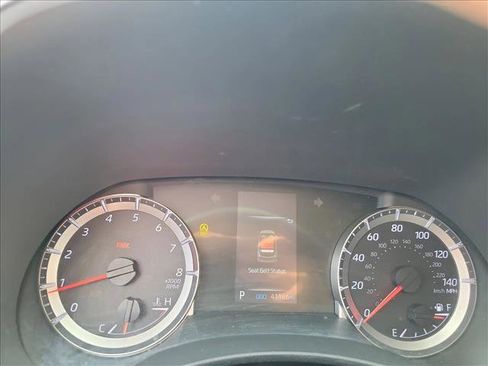 Used 2022 Toyota Highlander L image 16