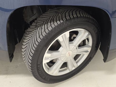 Used 2017 GMC Terrain SLE AWD/4WD image 40