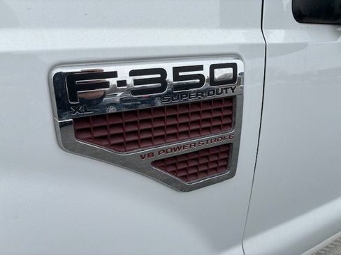 Used 2008 Ford F350 XL image 9