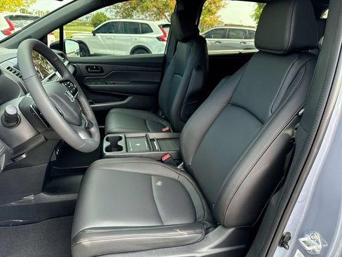 New 2026 Honda Odyssey Sport-L image 11