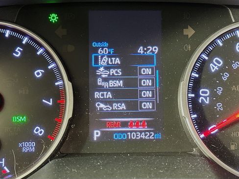 Used 2019 Toyota RAV4 XLE w/ Convenience Package FWD image 19