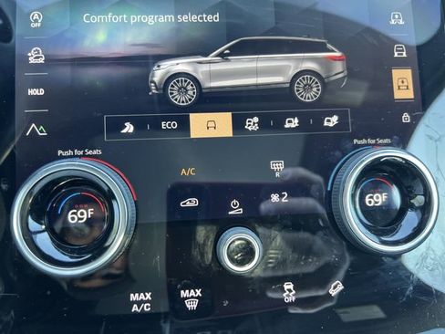 Used 2022 Land Rover Range Rover Velar R-Dynamic S image 25