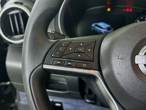 Used 2022 Nissan Kicks SV w/ Exterior Package FWD image 16