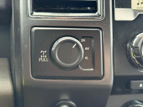 Used 2017 Ford F150 XLT w/ Equipment Group 302A Luxury image 16