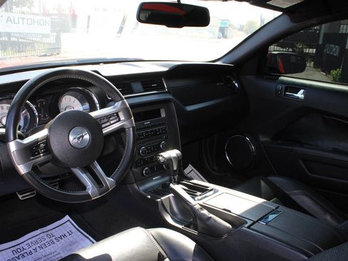 Used 2012 Ford Mustang GT Premium RWD image 12