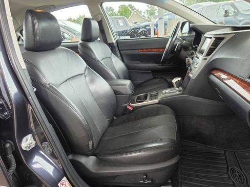 Used 2011 Subaru Legacy 2.5i Limited AWD/4WD image 17