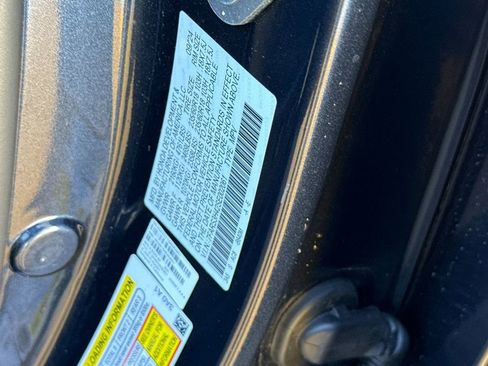 Certified 2025 Honda CR-V EX image 30