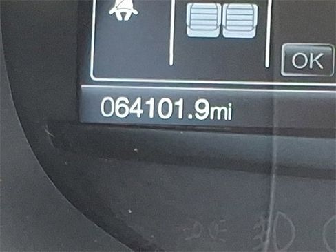 Used 2022 Ford Edge Titanium image 13