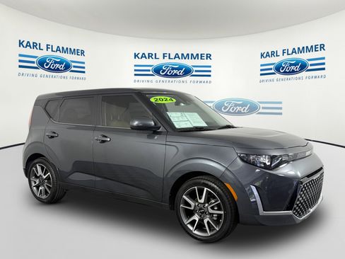 Used 2024 Kia Soul EX w/ Option Group 015 FWD image 1