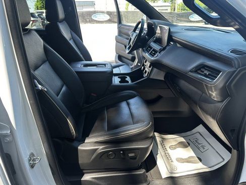 Used 2023 Chevrolet Suburban Premier RWD image 25