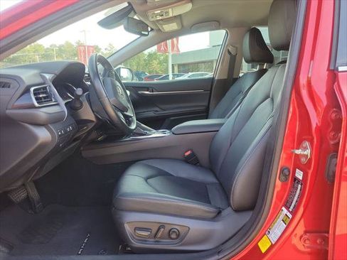 Certified 2020 Toyota Camry XSE FWD image 15