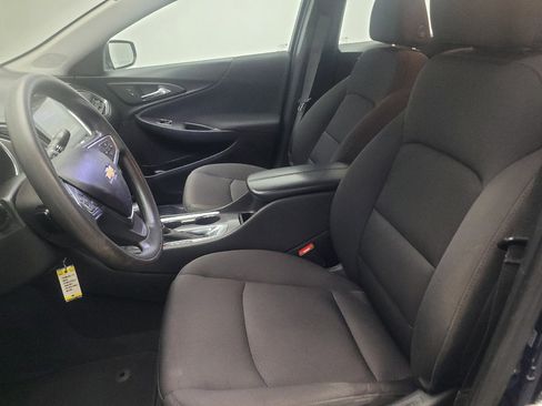 Used 2019 Chevrolet Malibu LT FWD image 17