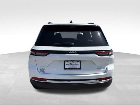 Used 2025 Jeep Grand Cherokee Limited w/ Luxury Tech Group II AWD/4WD image 10