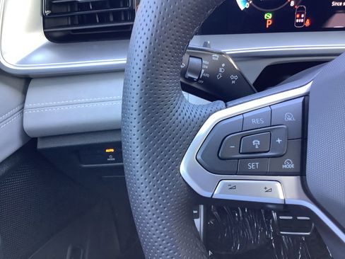 New 2026 Volkswagen Tiguan SE R-Line FWD image 27